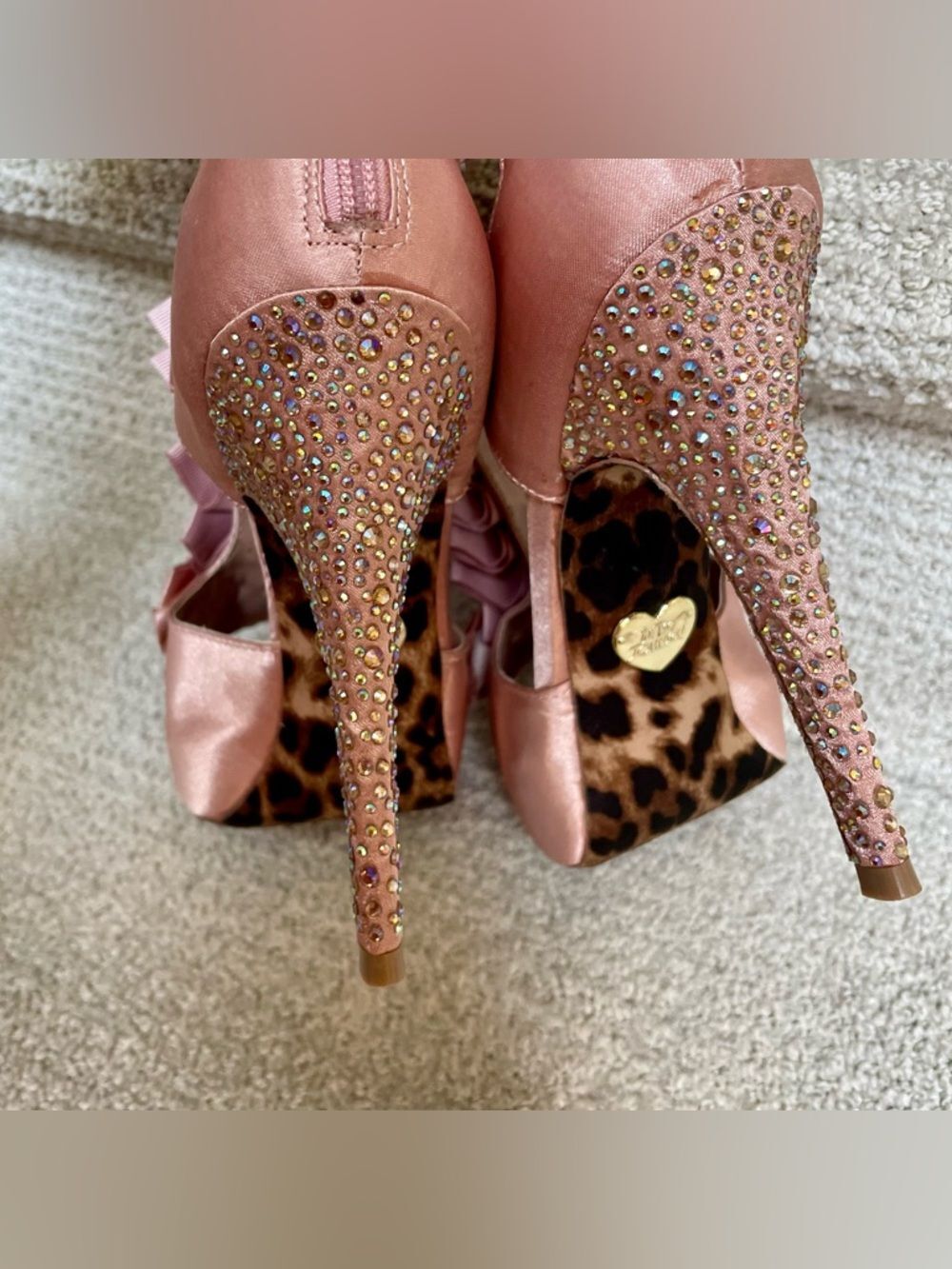 Vintage Y2K Betsey Johnson Blush Pink Satin Rhinestone Platform High Heels 9M - Picture 6 of 13